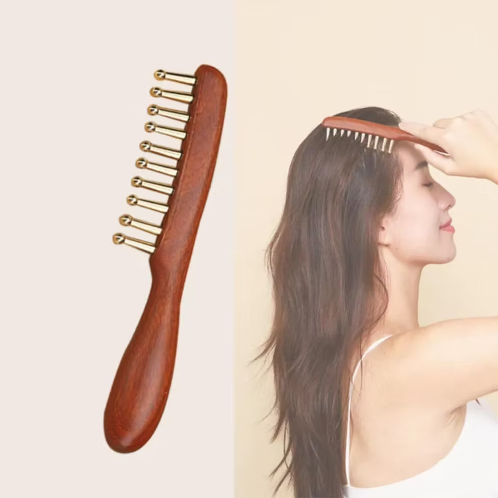 Peigne de massage - bois et cuivre